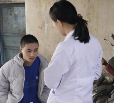 【博润公益】我院童学娅主任团队走进雅安汉源,为白癜风男孩送去温暖 【博润公益】我院童学娅主任团队走进雅安汉源,为白癜风男孩送去温暖